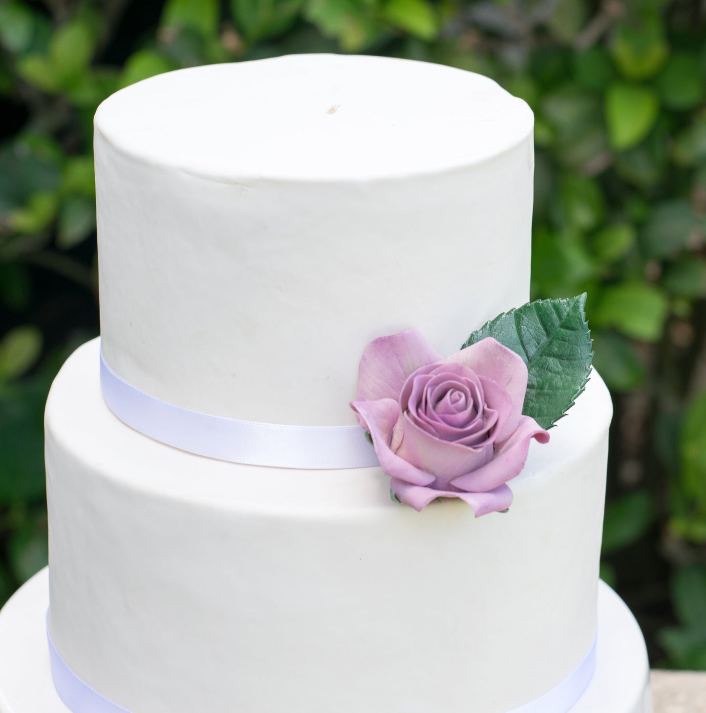 Dark Green Gumpaste Rose Leaves (Set of 3)